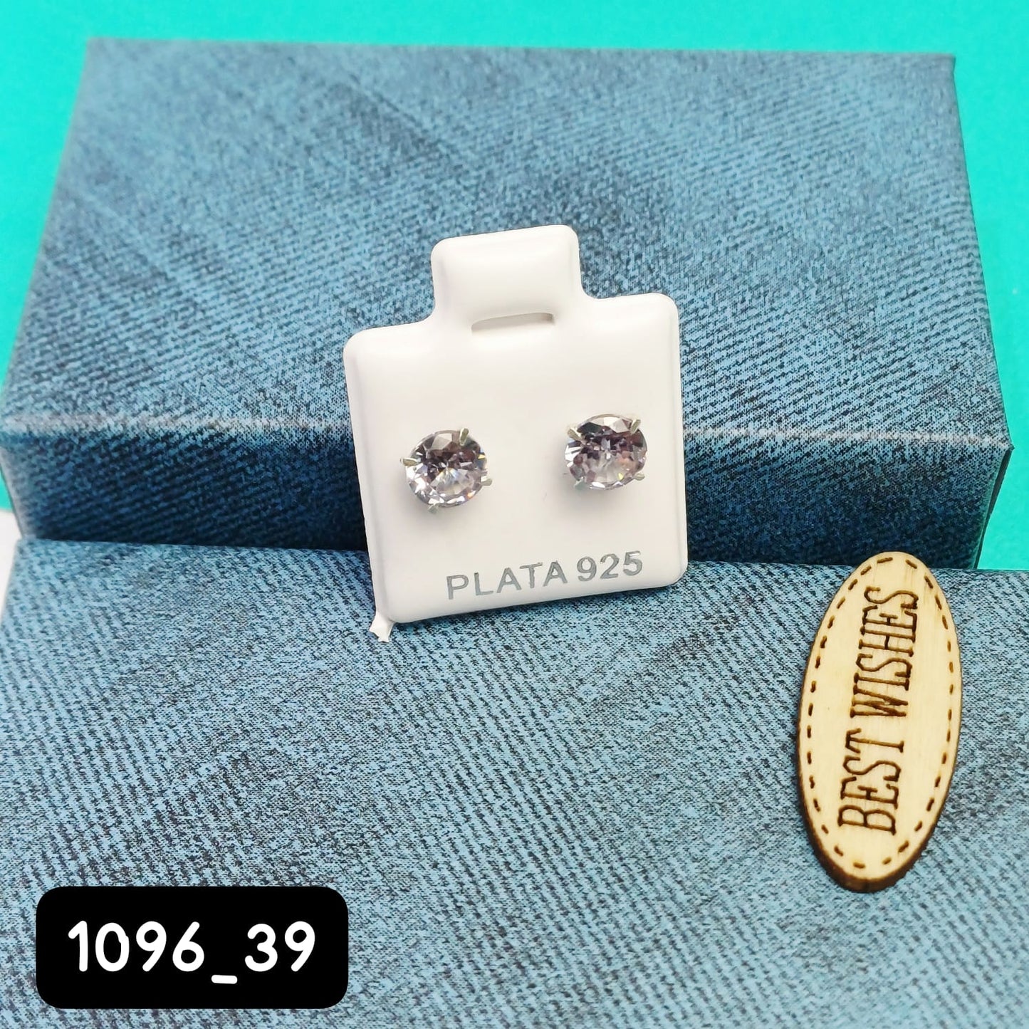 Arete de Broquel lila