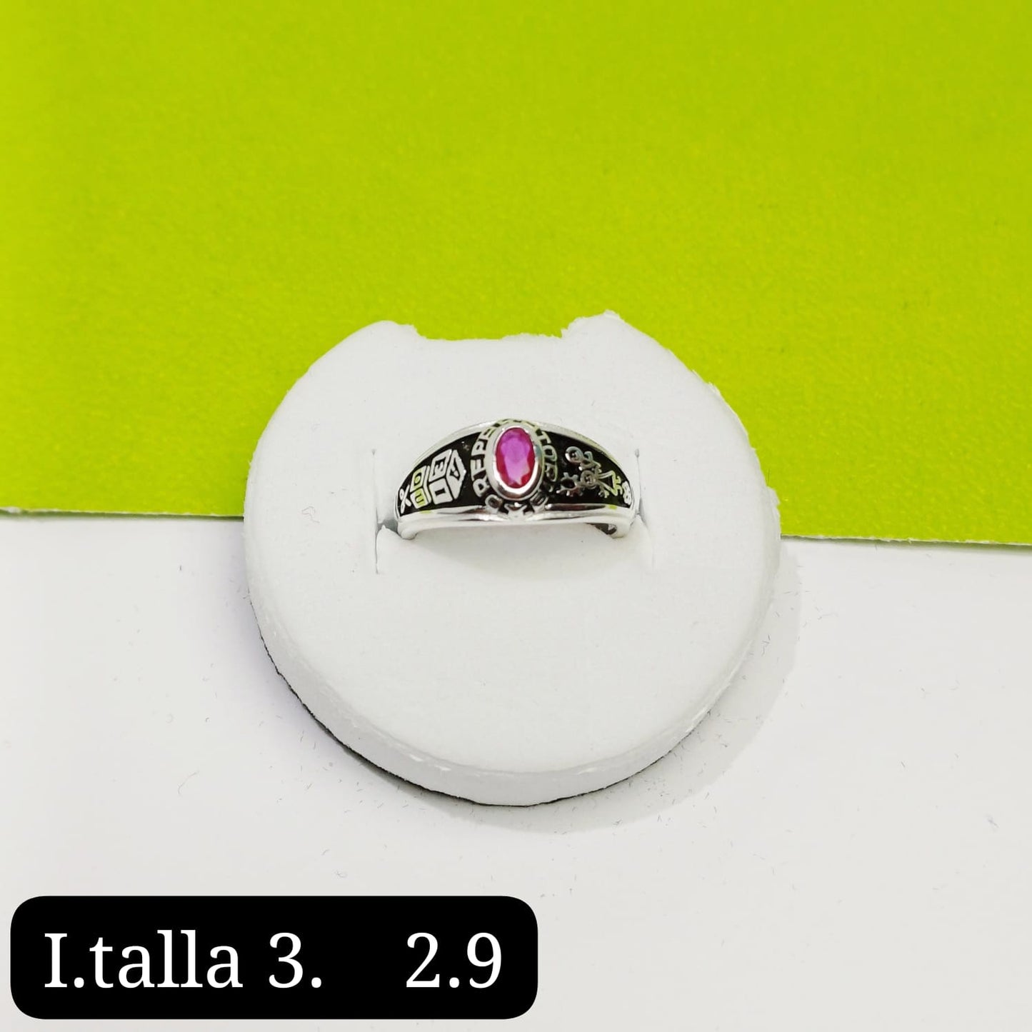 Anillo de graduación preparatoria