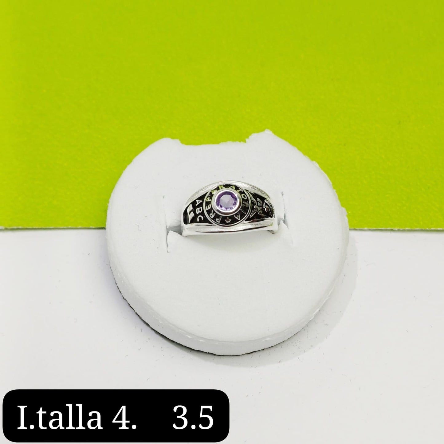 Anillo de graduación preparatoria