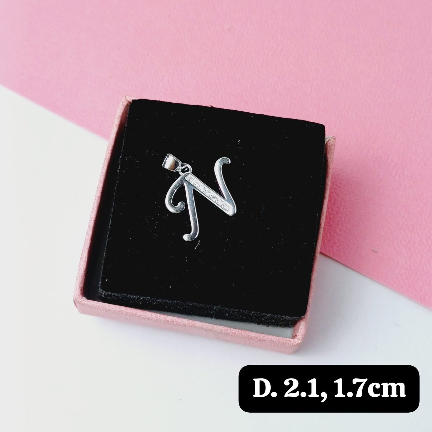 Dije de inicial "N"