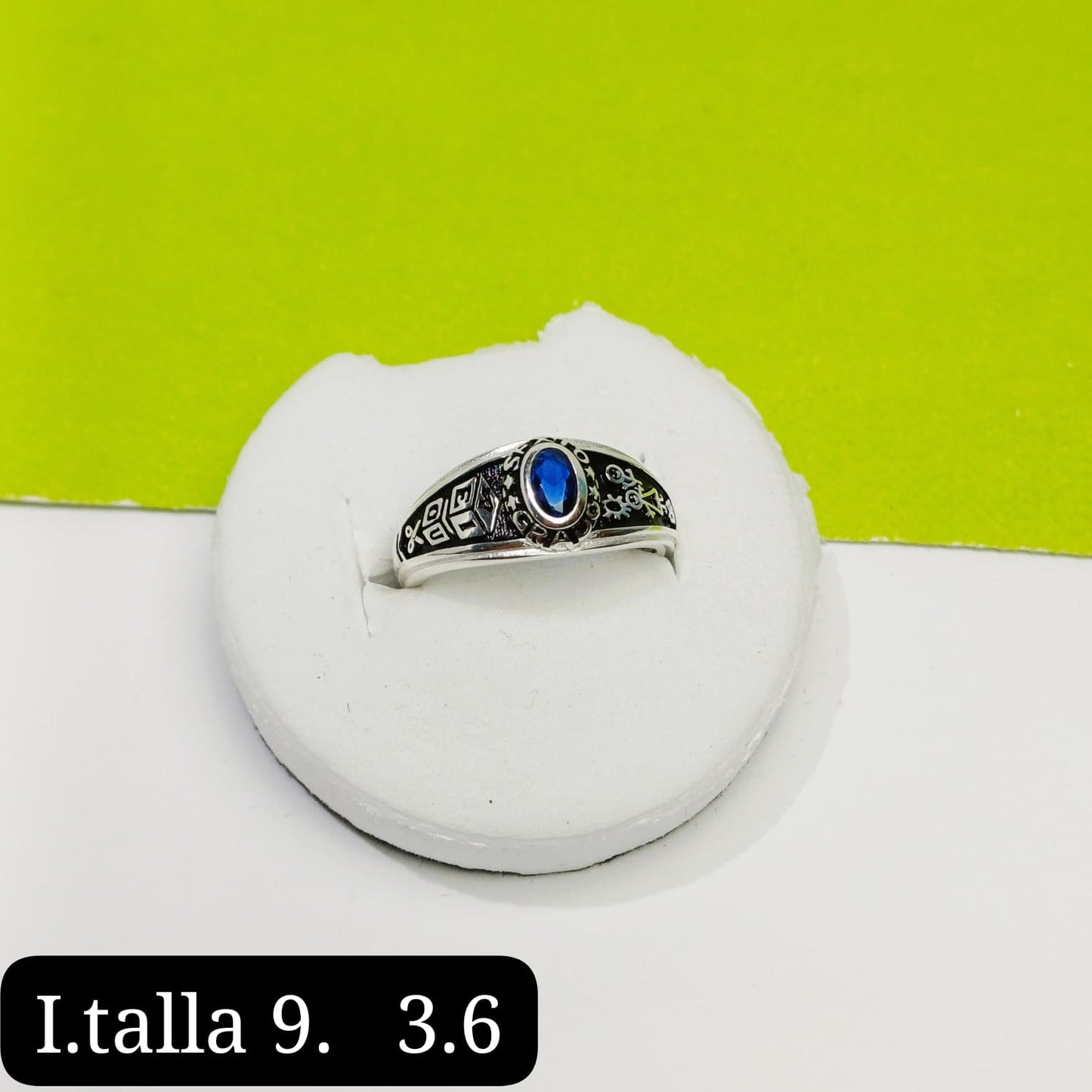 Anillo de graduación 6to grado