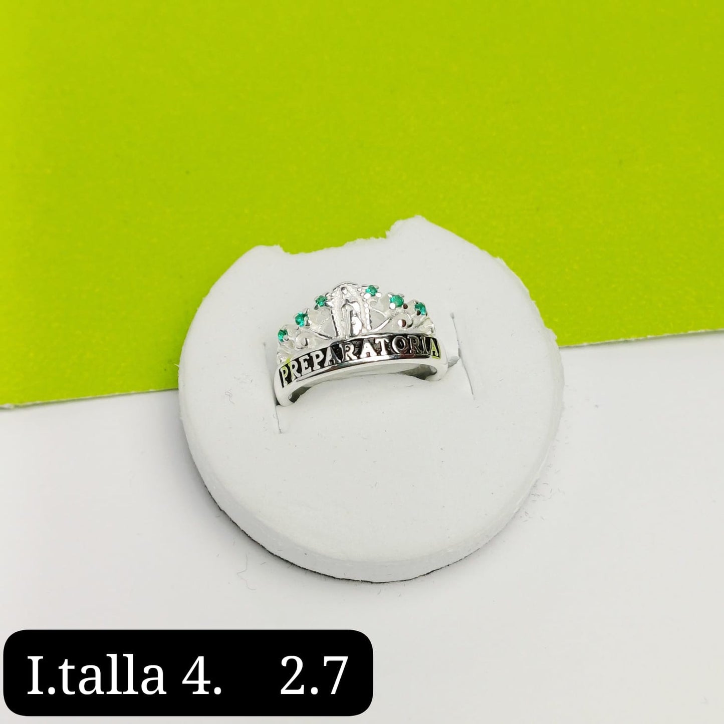 Anillo de graduación preparatoria