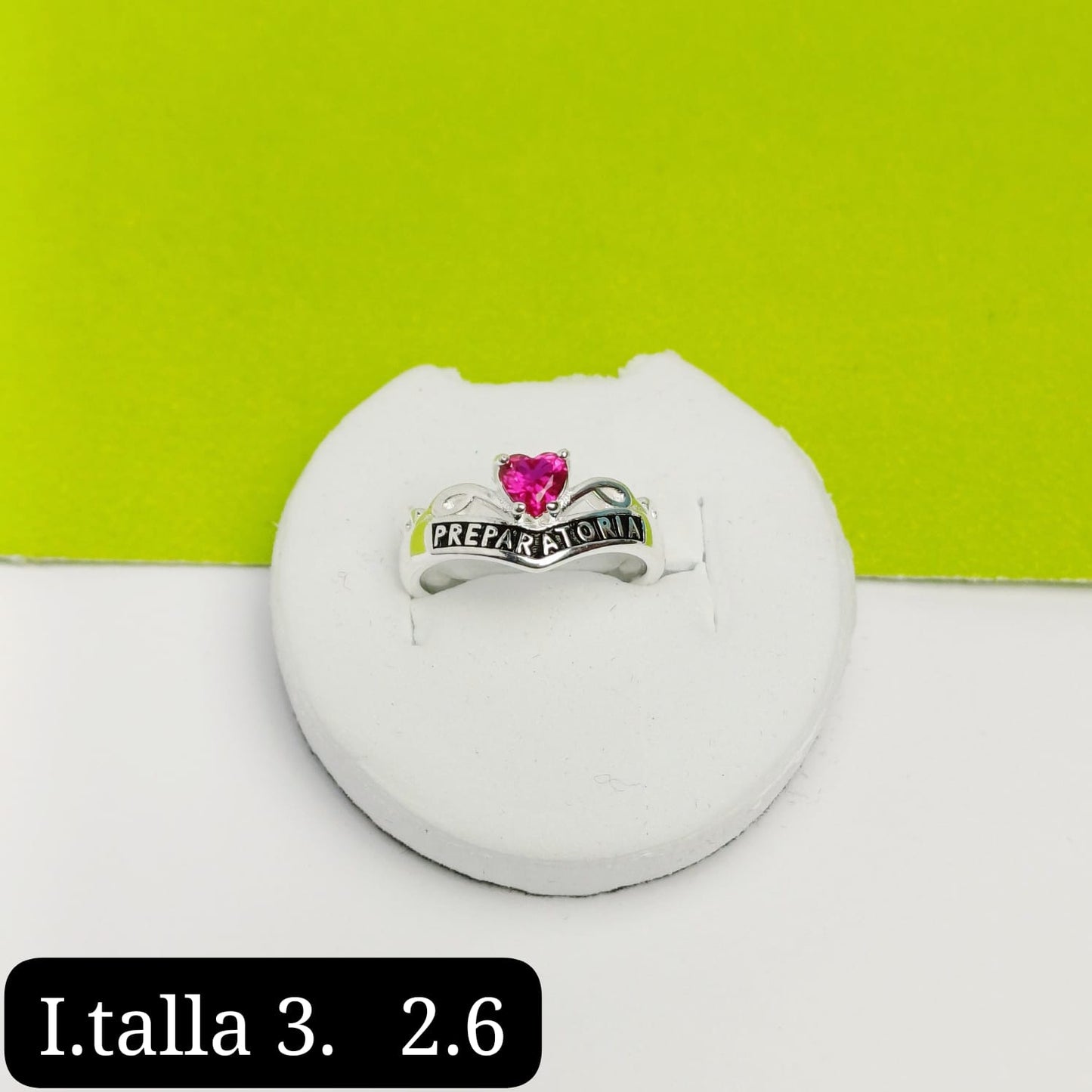 Anillo de graduación preparatoria