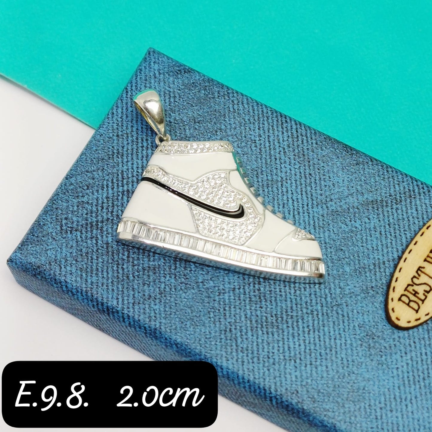 Dije de tenis de Nike