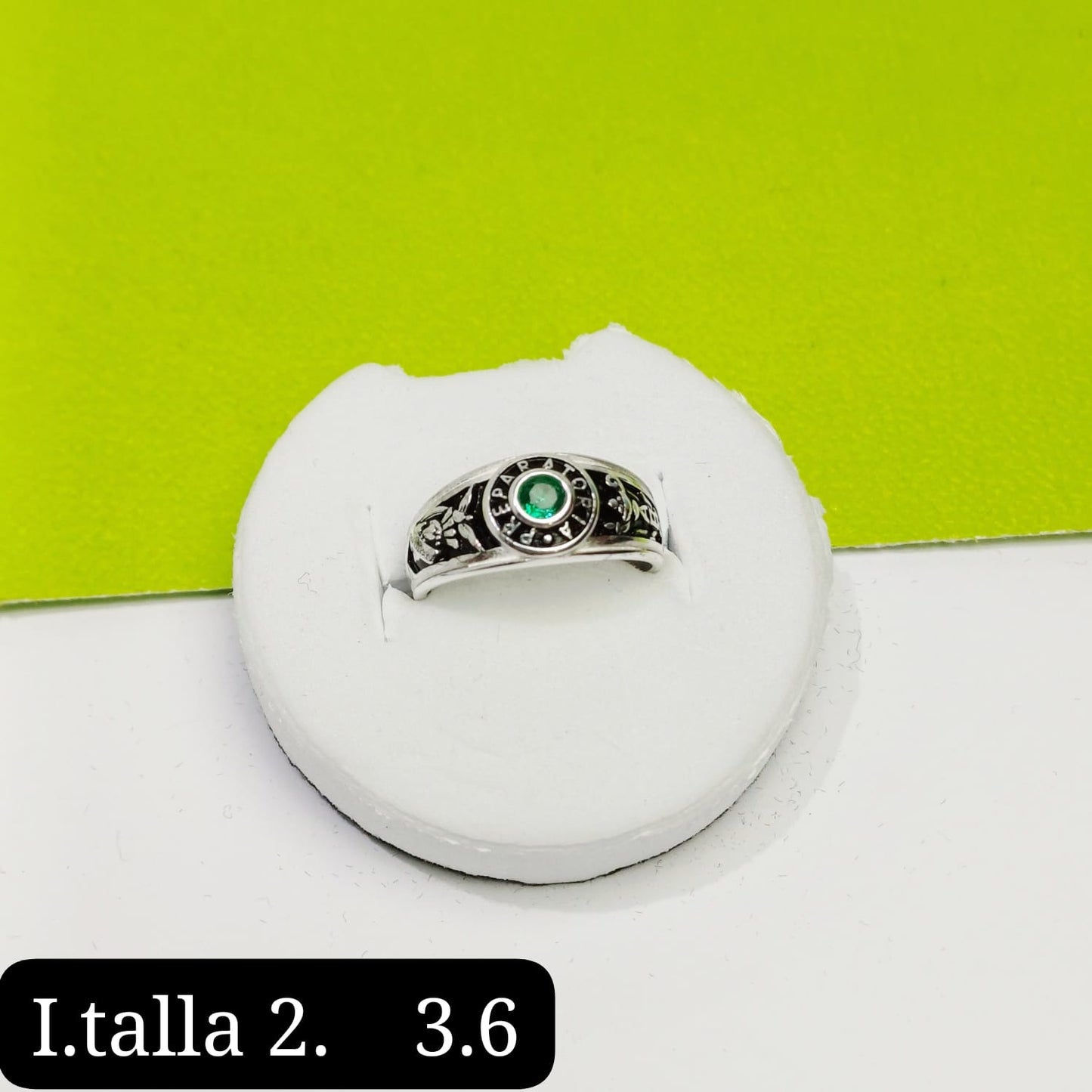 Anillo de graduación preparatoria