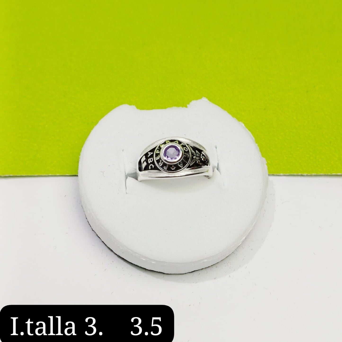 Anillo de graduación preparatoria