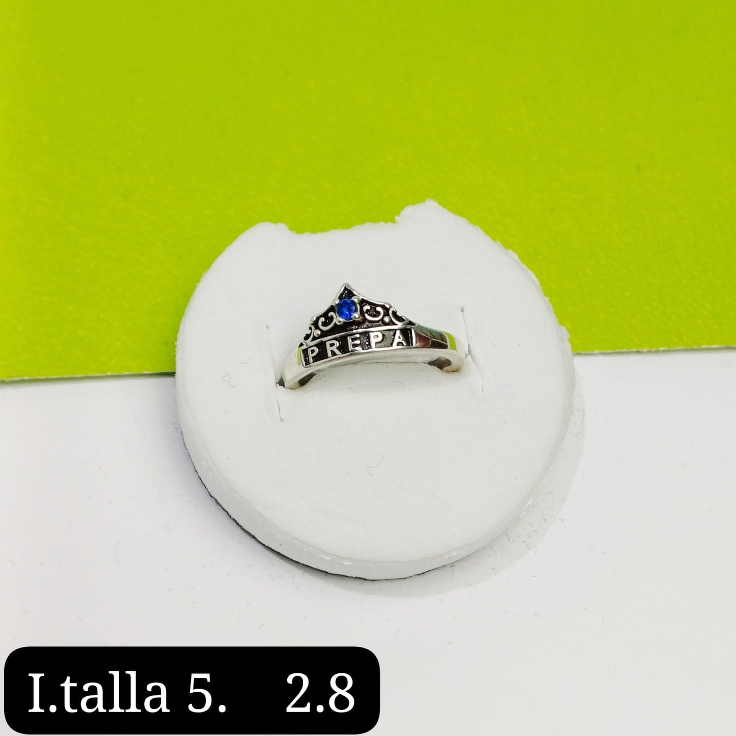 Anillo de graduación preparatoria