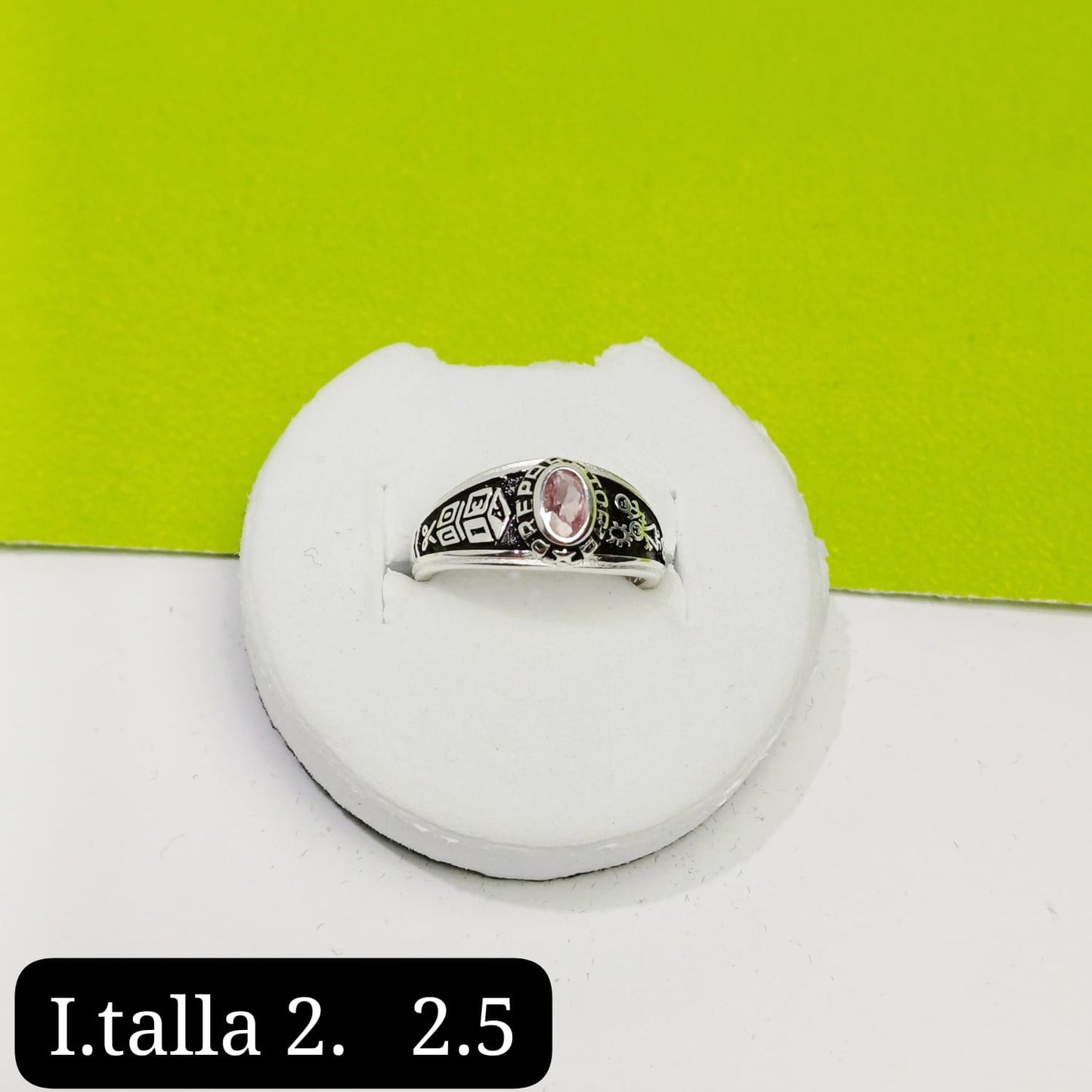 Anillo de graduación preparatoria