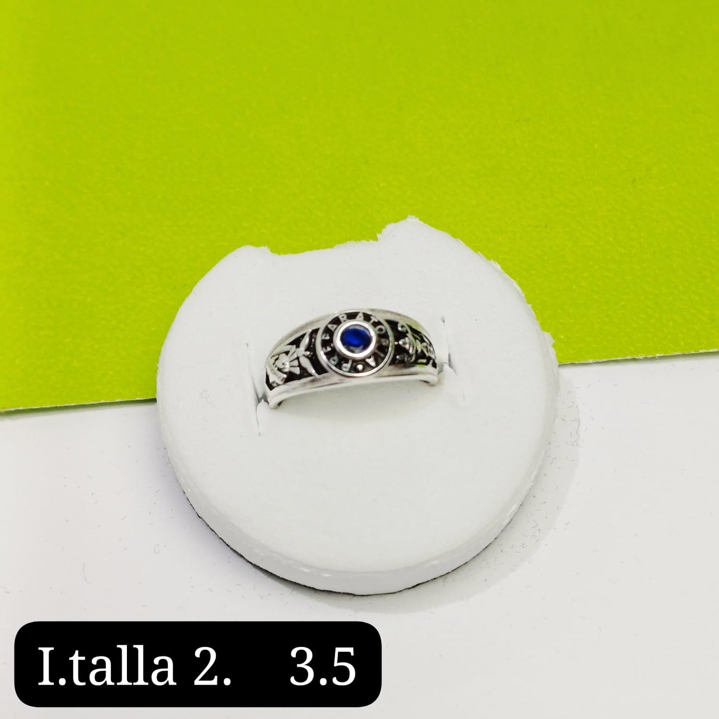 Anillo de graduación preparatoria