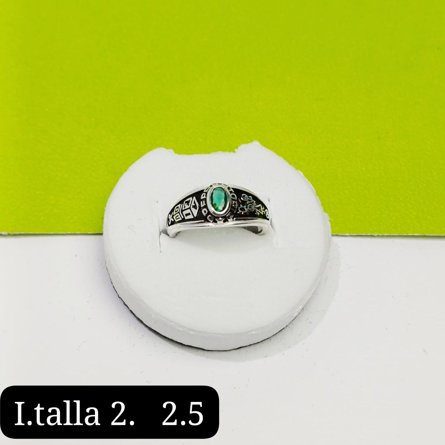Anillo de graduación preparatoria