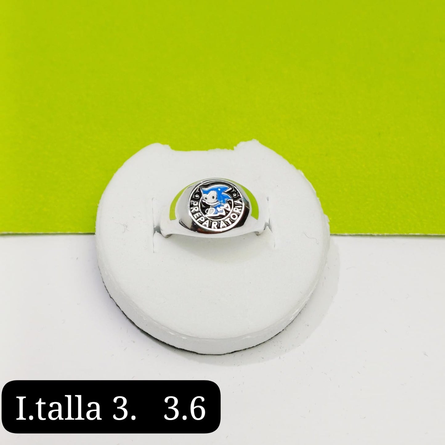 Anillo de graduación preparatoria