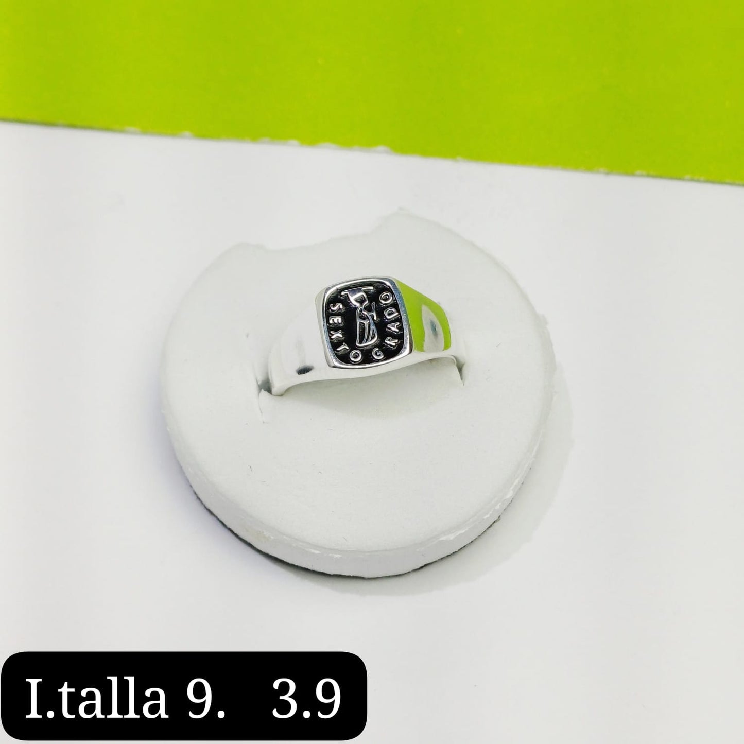 Anillo de graduación 6to grado