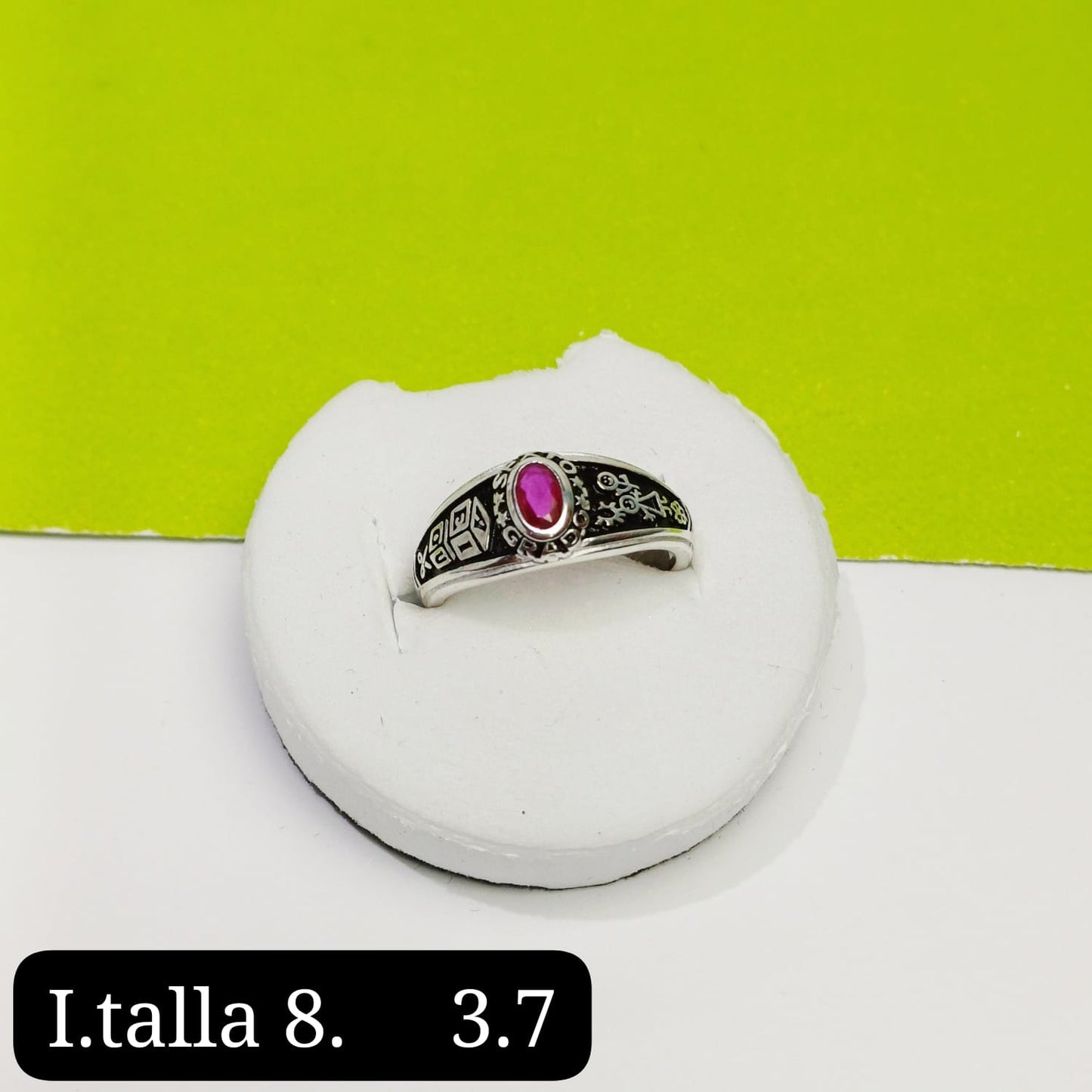 Anillo de graduación 6to grado