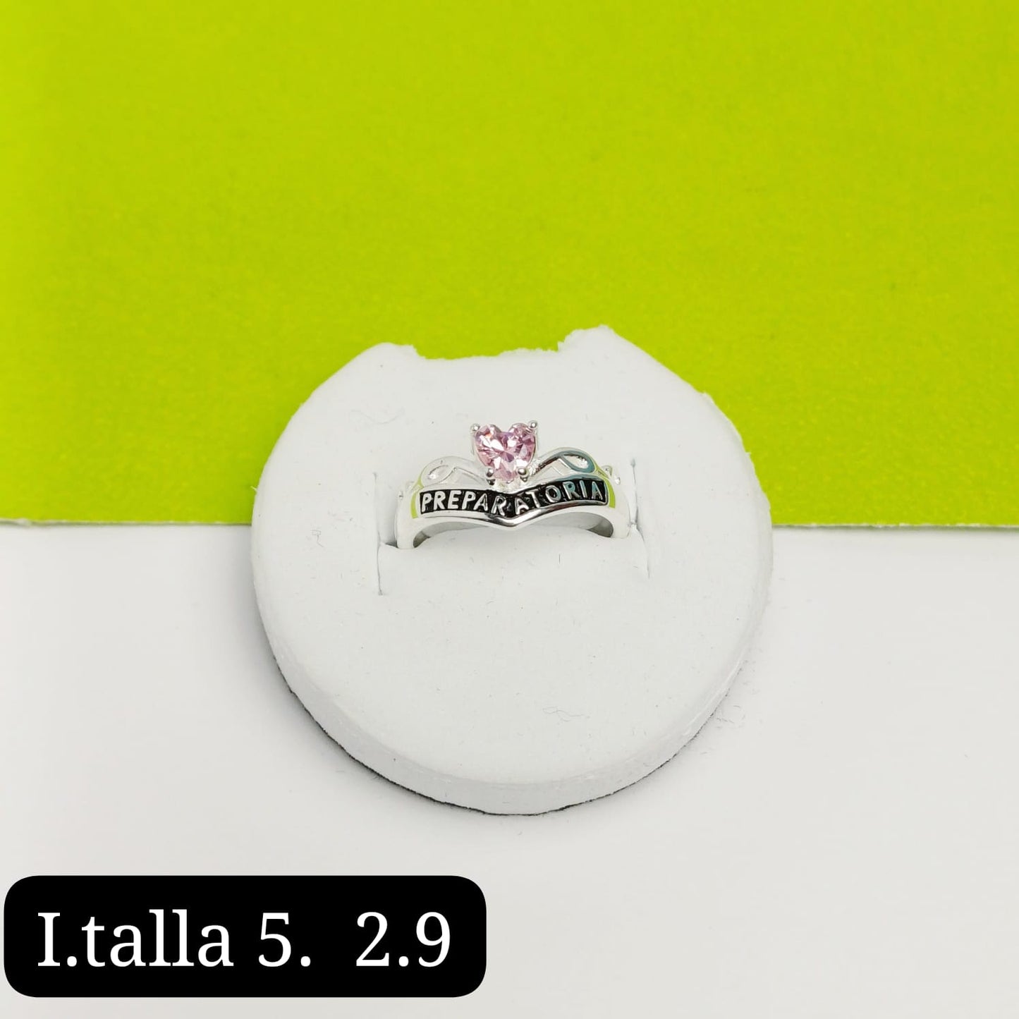 Anillo de graduación preparatoria