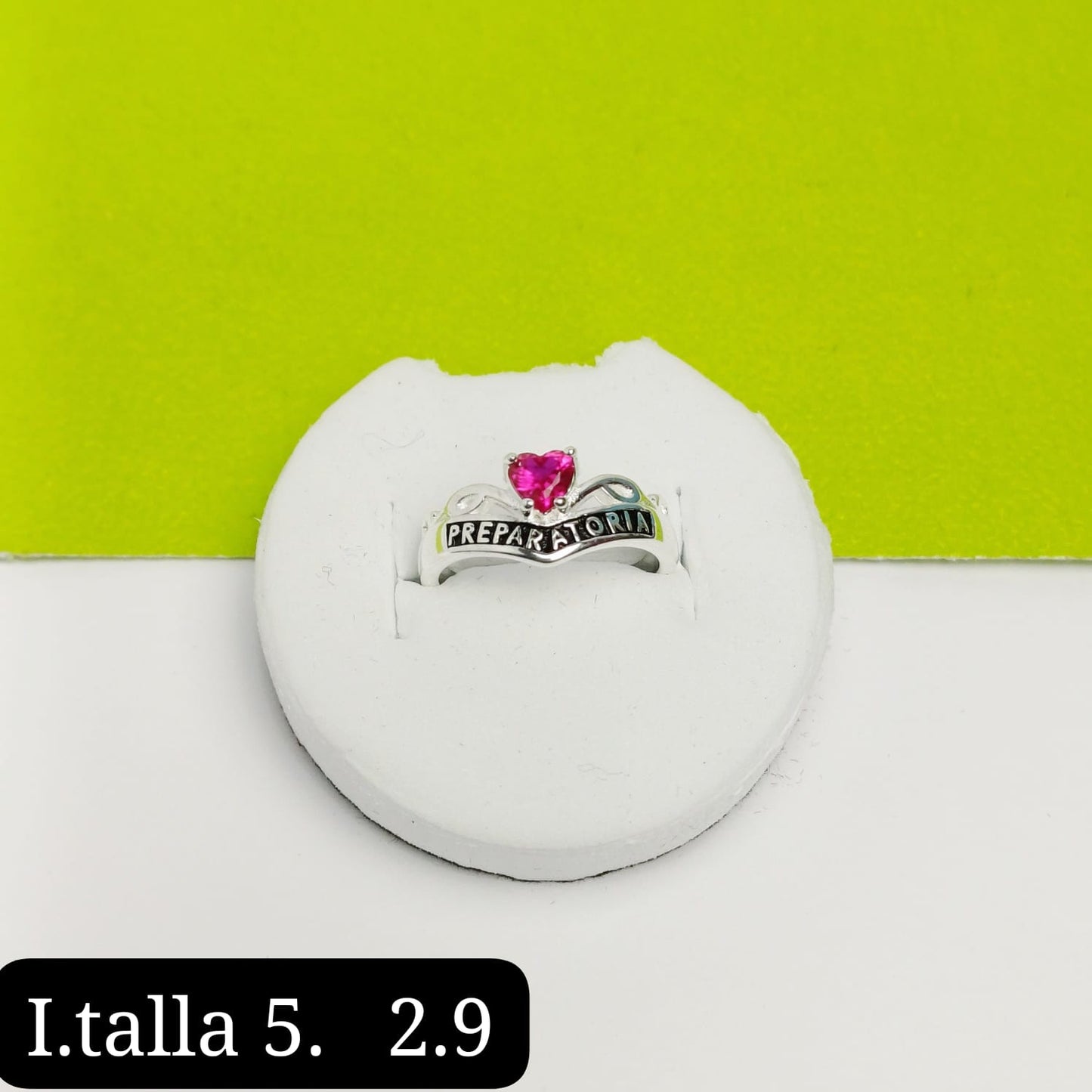 Anillo de graduación preparatoria