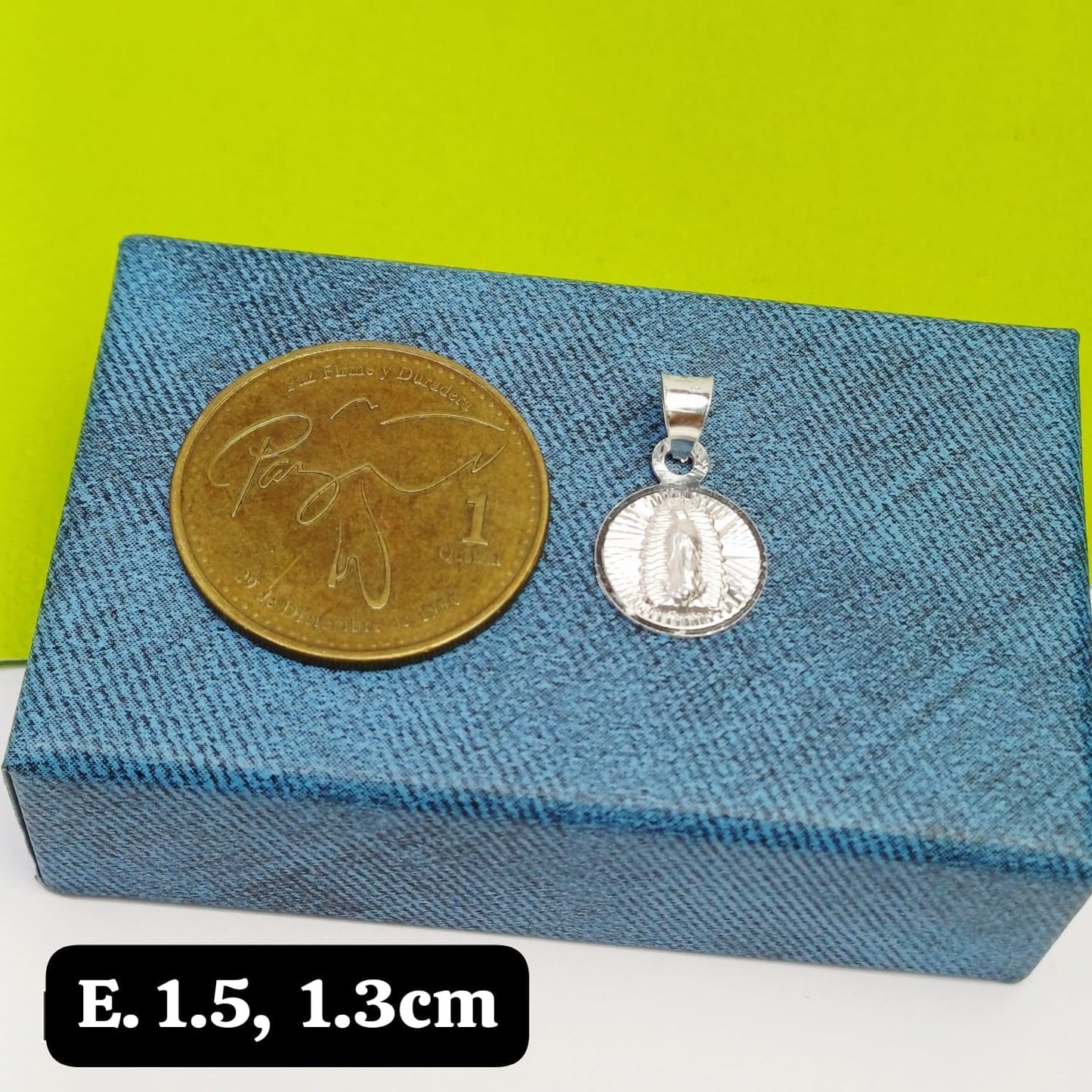 Dije de virgen de Guadalupe