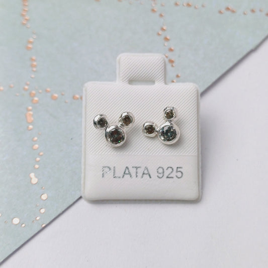 P1079_41  - aretes de broquel de mickey mouse zirconia gris.