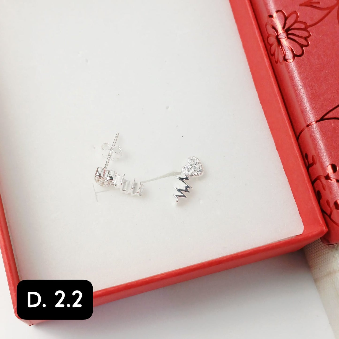 Arete pegado de corazón