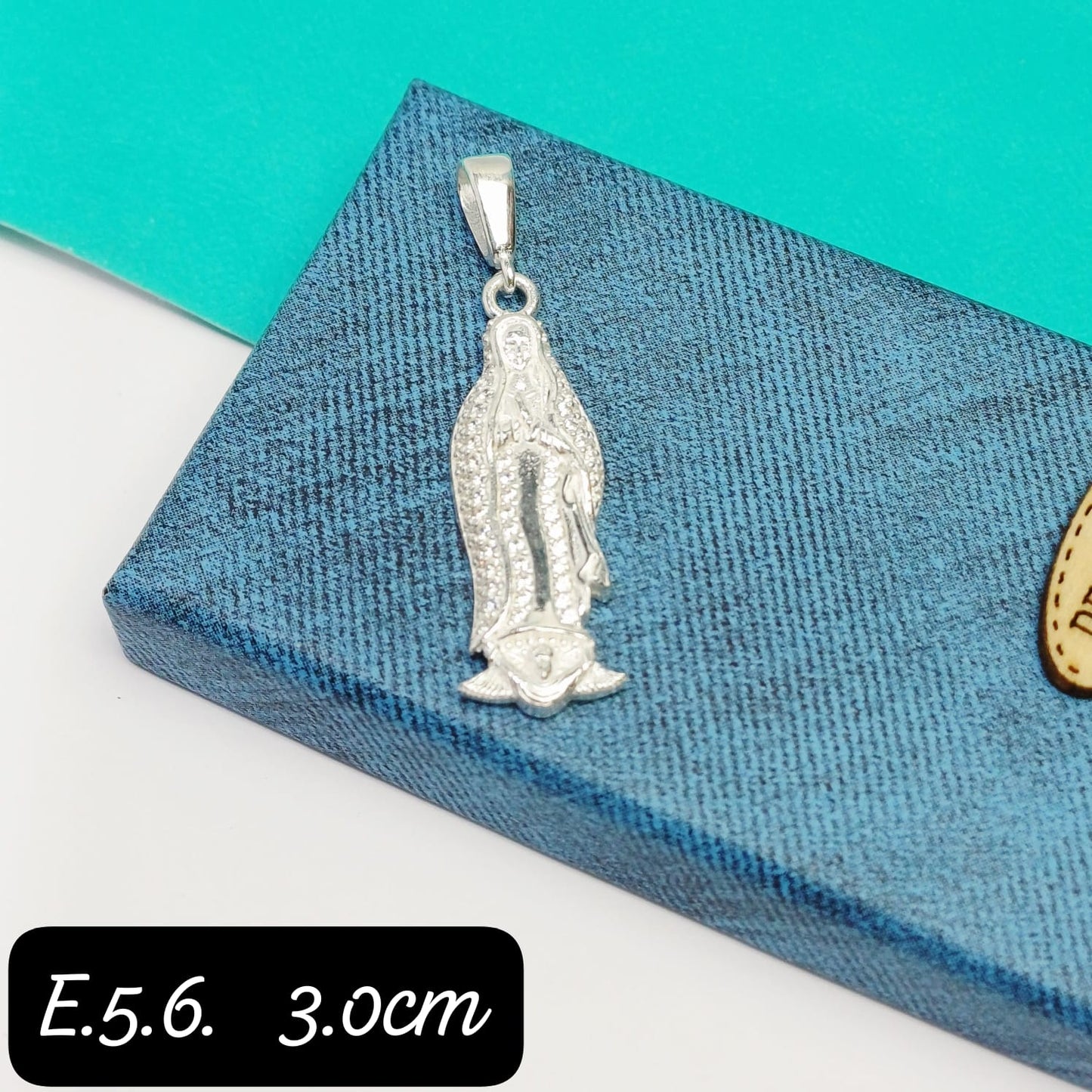 Dije de la virgen de Guadalupe