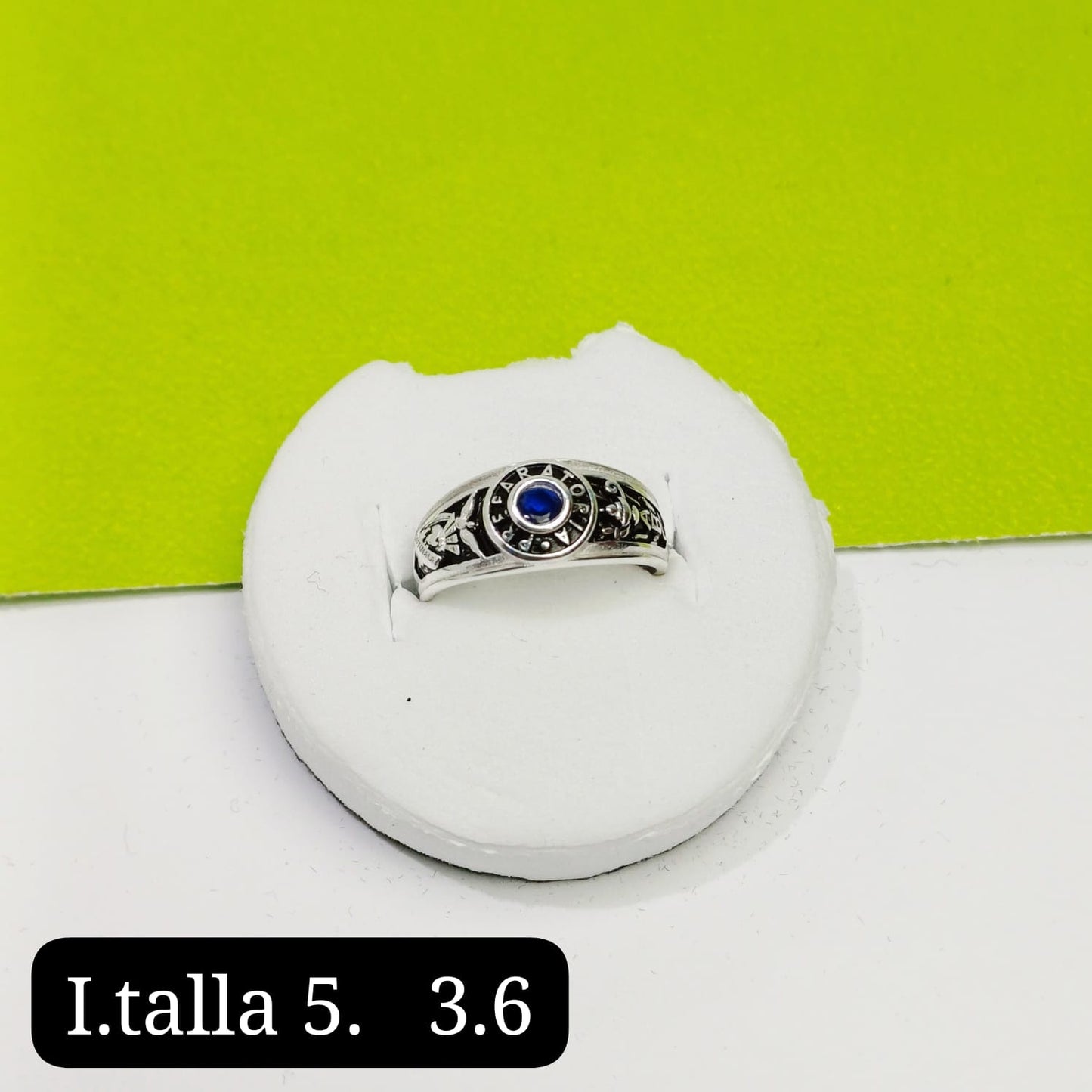 Anillo de graduación preparatoria