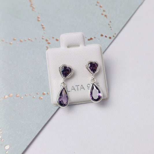 P1008_52  - aretes de broquel de corazón con lagrima zirconia morada.