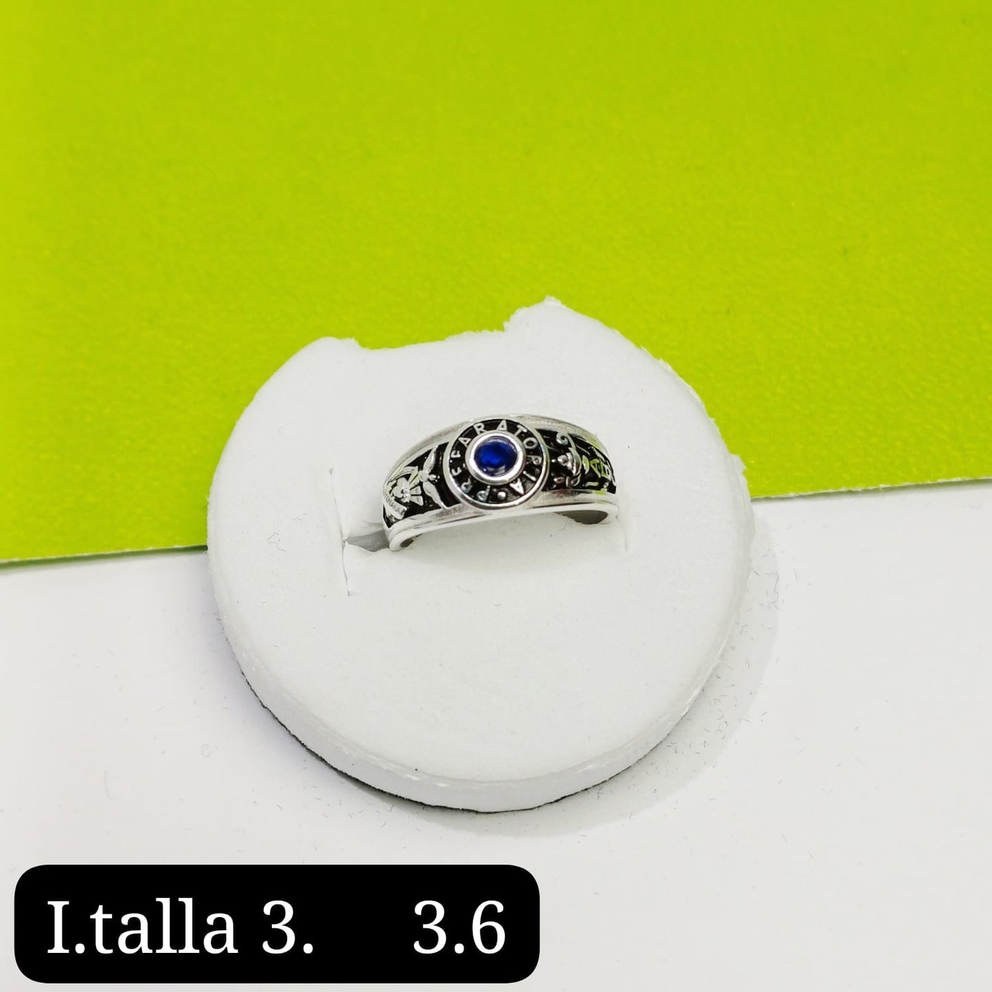 Anillo de graduación preparatoria