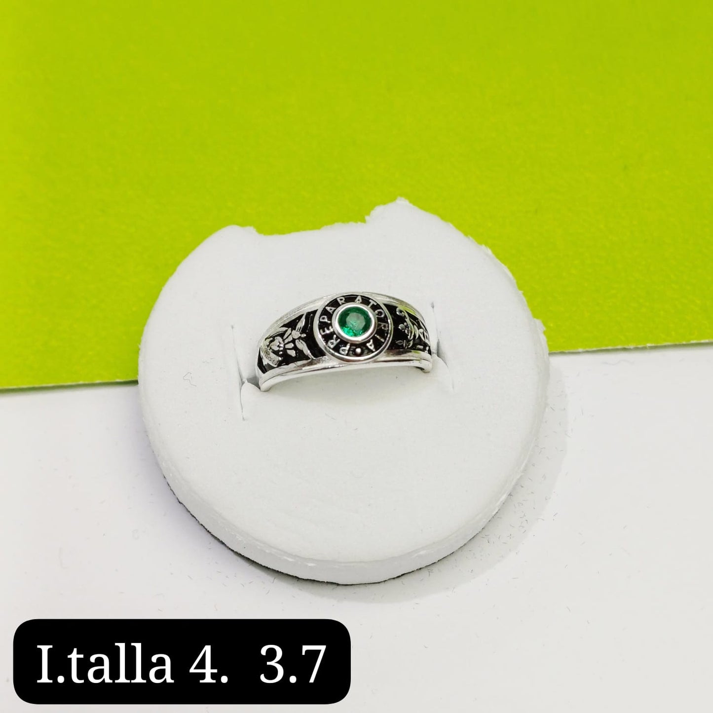 Anillo de graduación preparatoria