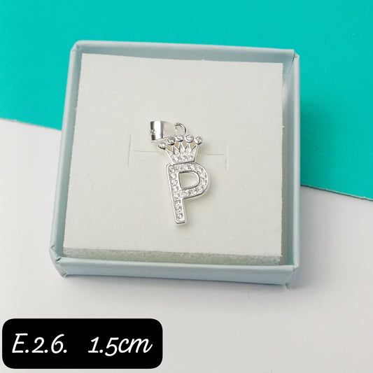 Dije de inicial "P"