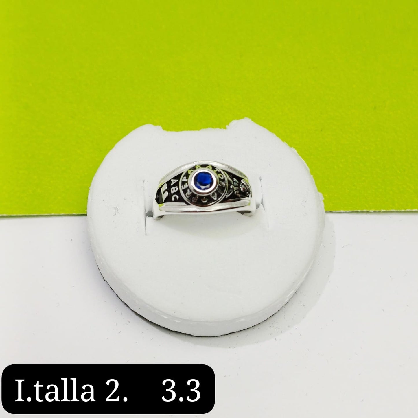 Anillo de graduación preparatoria