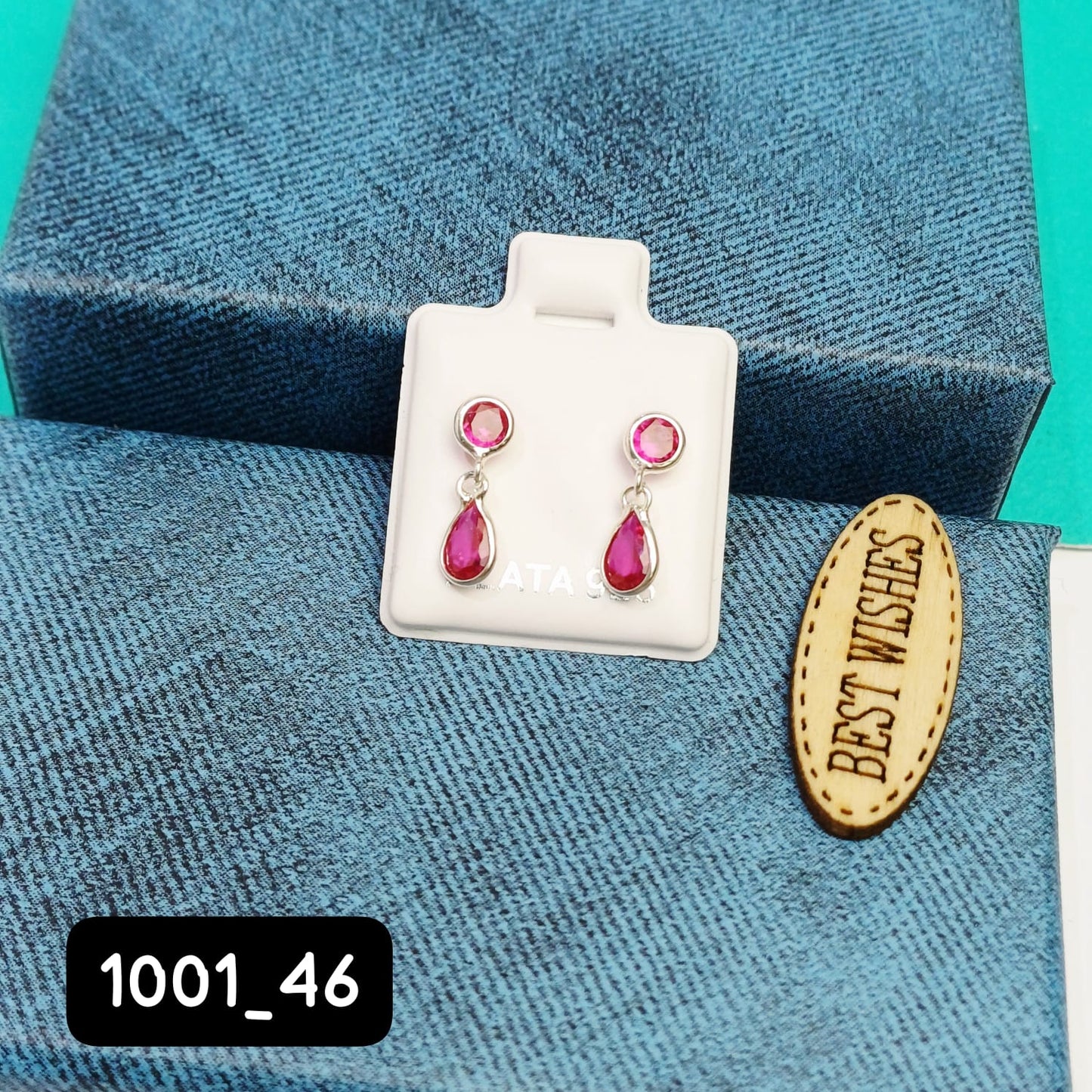 Arete de Broquel con lagrima