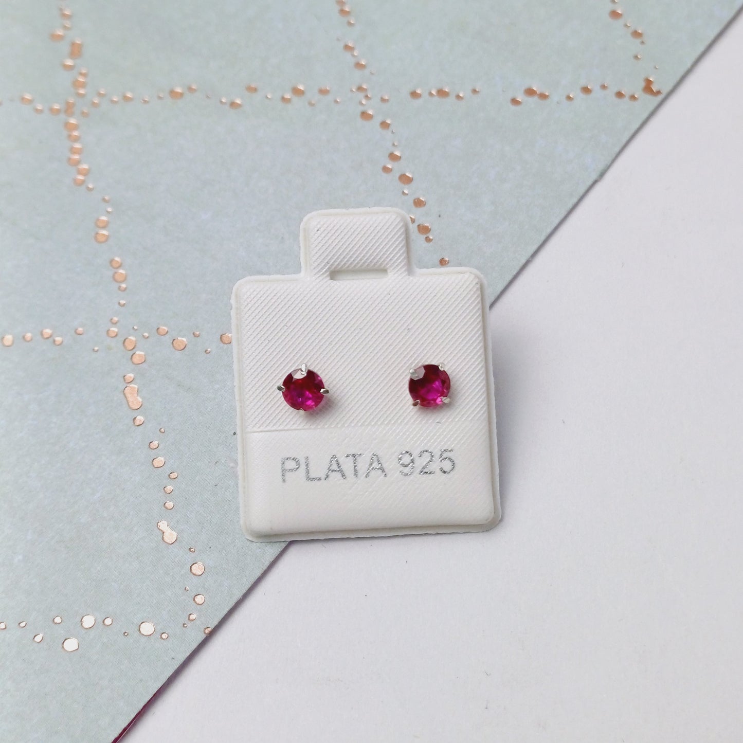 P1088_27 - aretes de broquel zirconia fucsia.