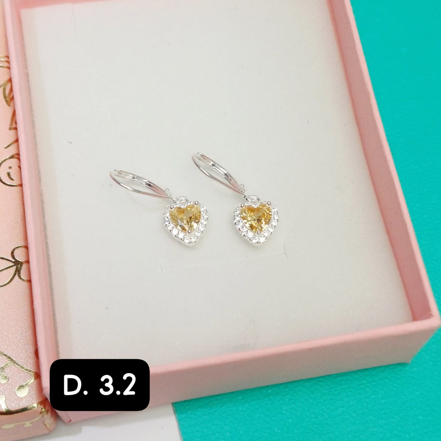 Arete de diseño de corazón