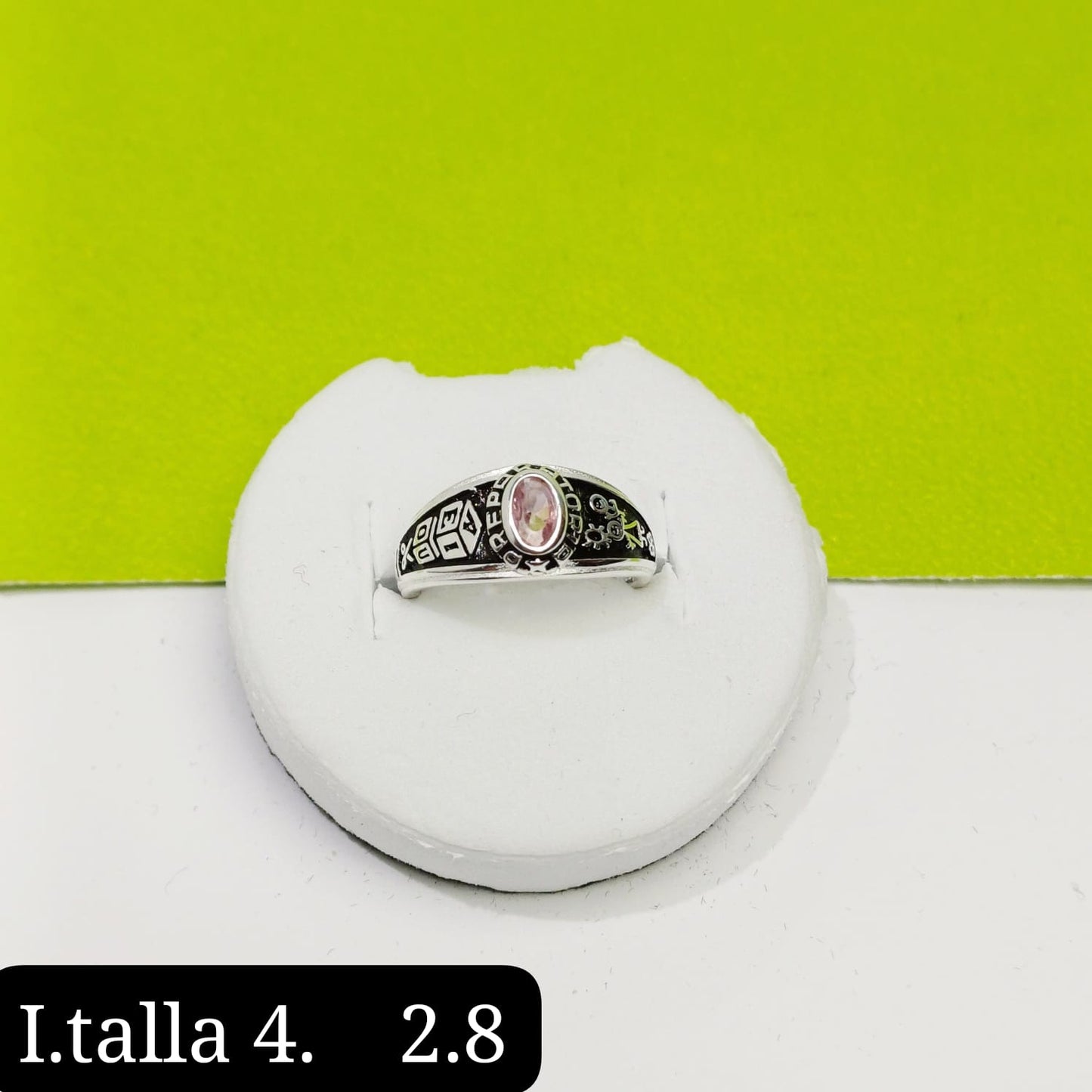 Anillo de graduación preparatoria