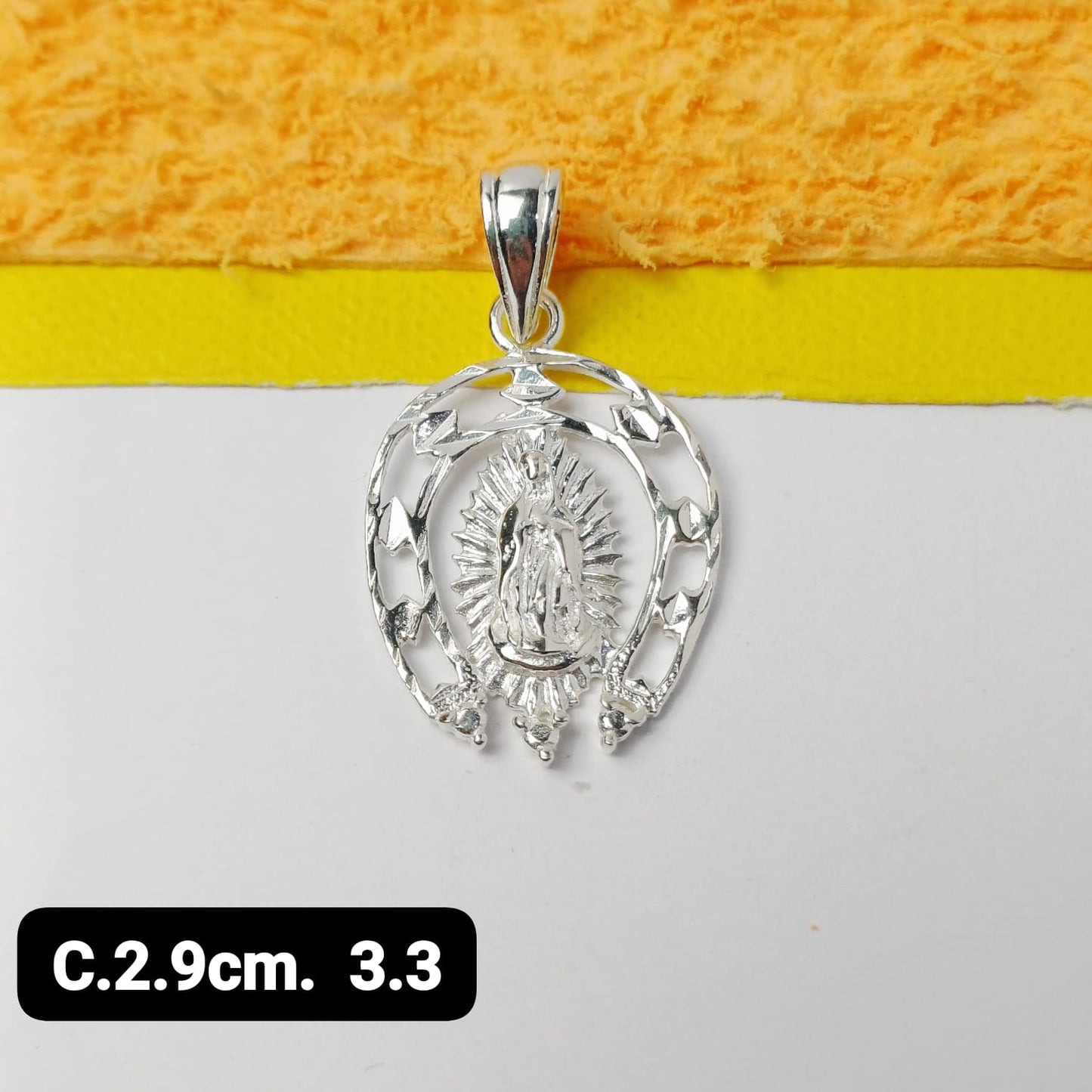 Dije de la virgen de Guadalupe