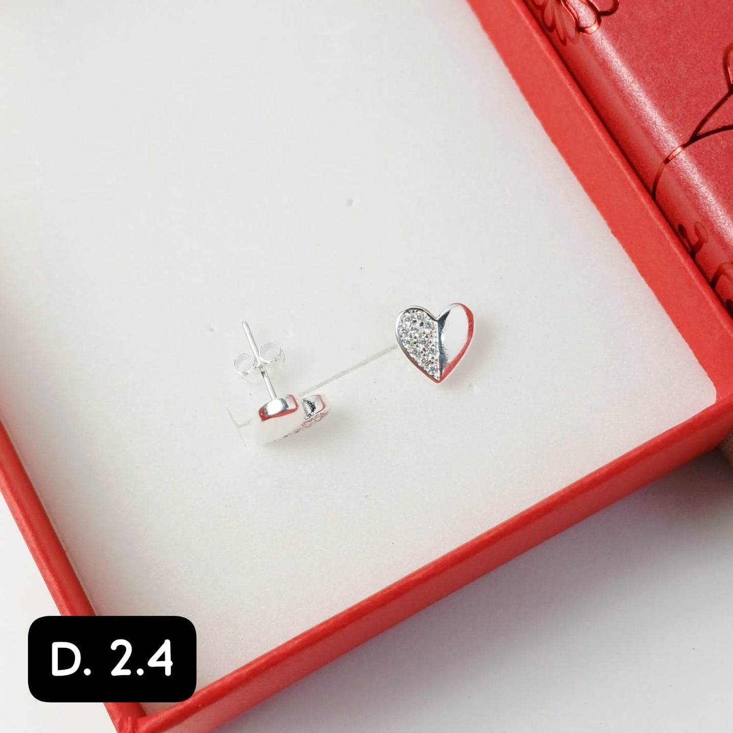 Arete pegado de corazón