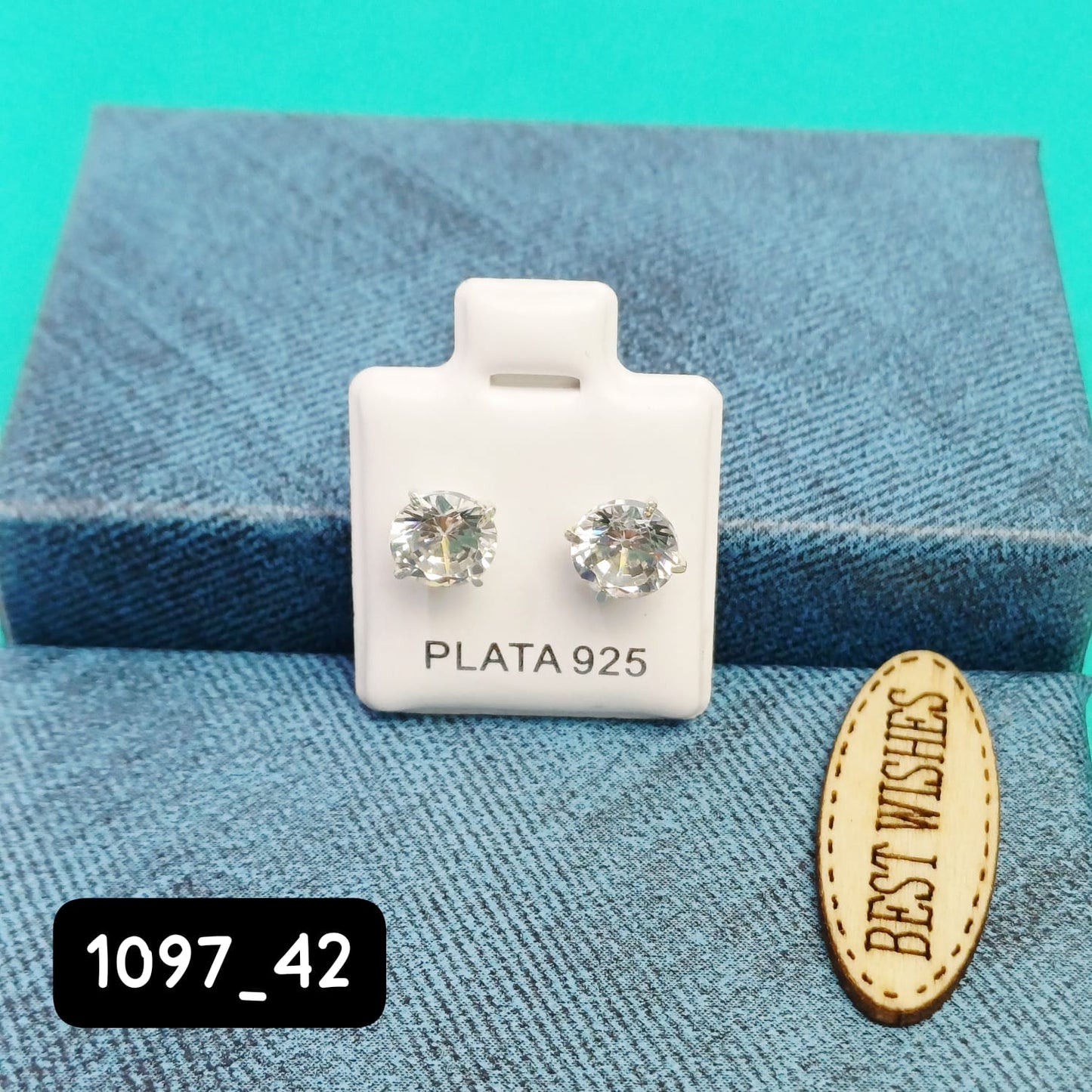 Arete de Broquel blanco