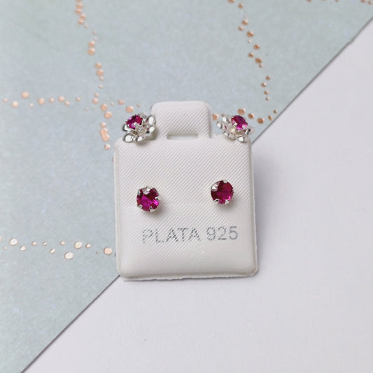 P1114_41  - aretes de broquel de flor con zirconia fucsia.