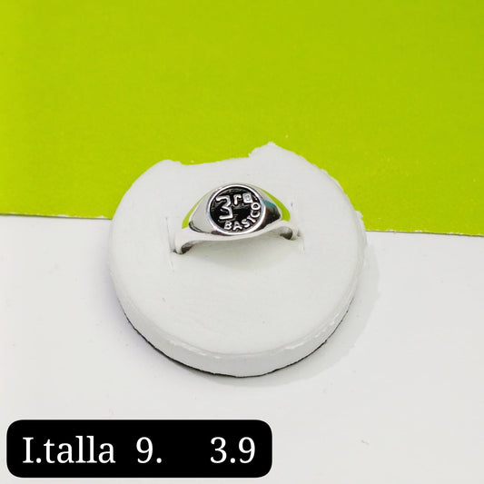 Anillo de graduación 3ro básico
