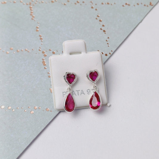 P1008_52  - aretes de broquel de corazón con lagrima zirconia fucsia.