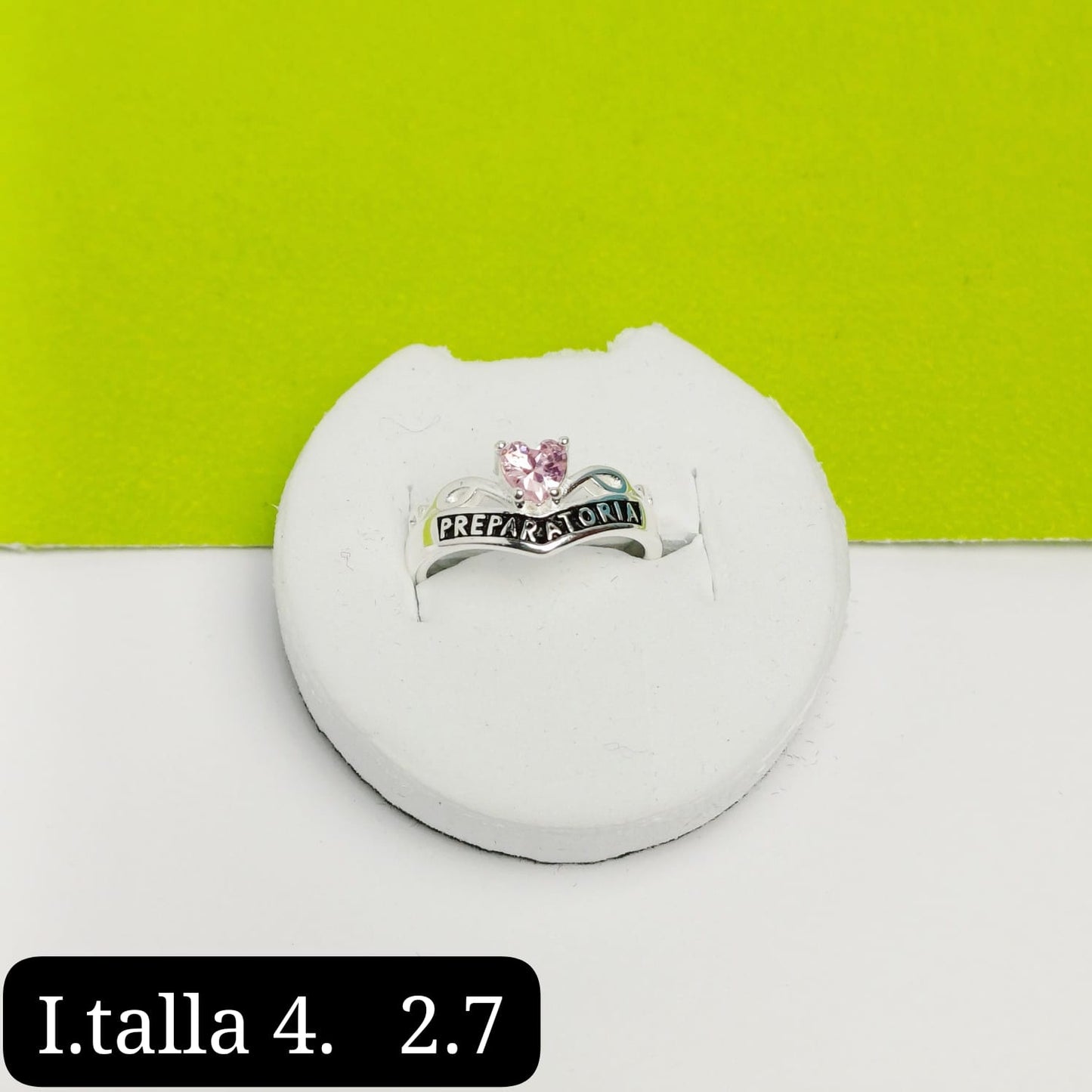 Anillo de graduación preparatoria