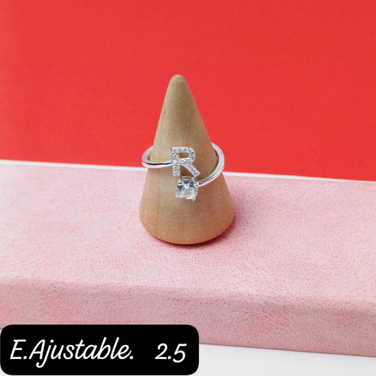 Anillo de letra "R" | 7US