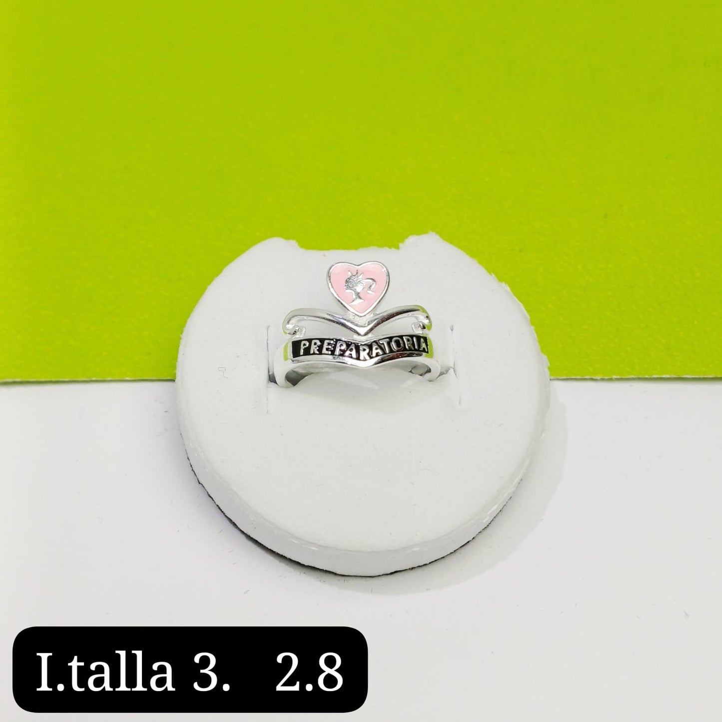 Anillo de graduación preparatoria