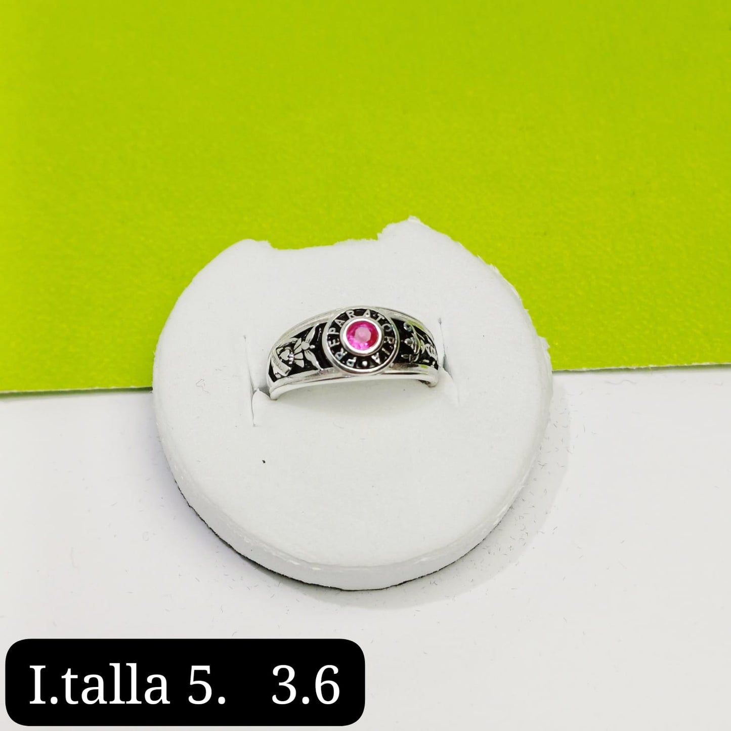 Anillo de graduación preparatoria