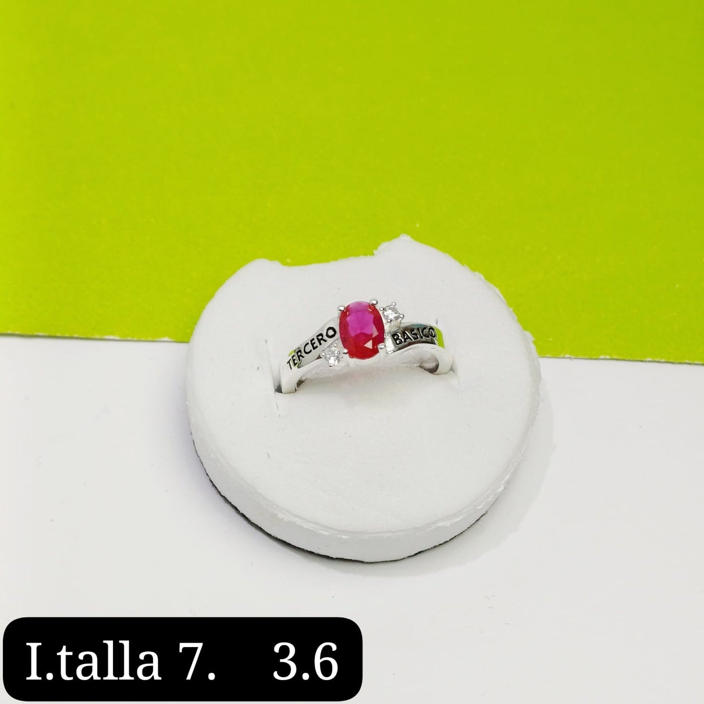 Anillo de graduación 3ro básico