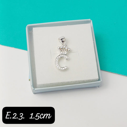 Dije de inicial "C"