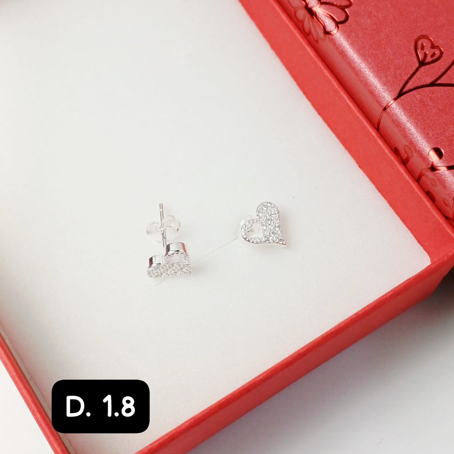 Arete pegado de corazón