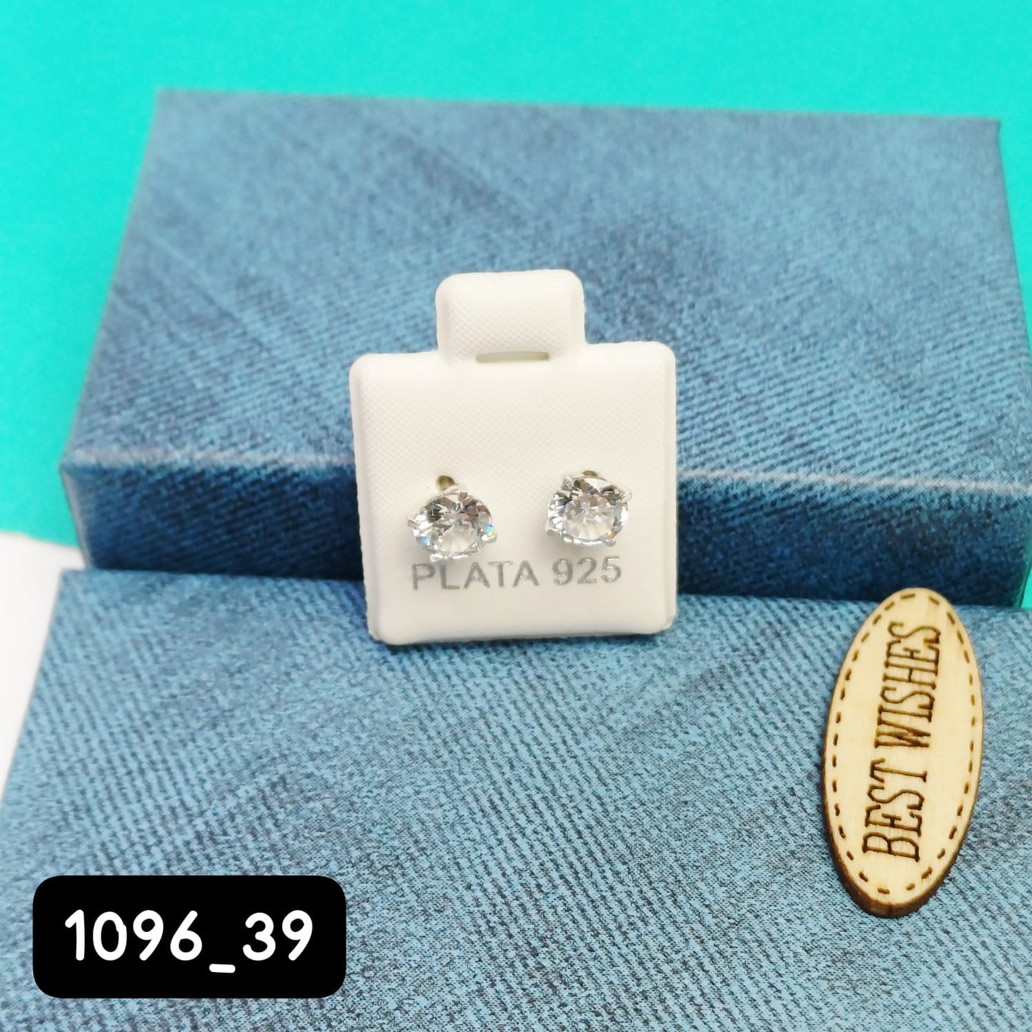 Arete de Broquel blanco