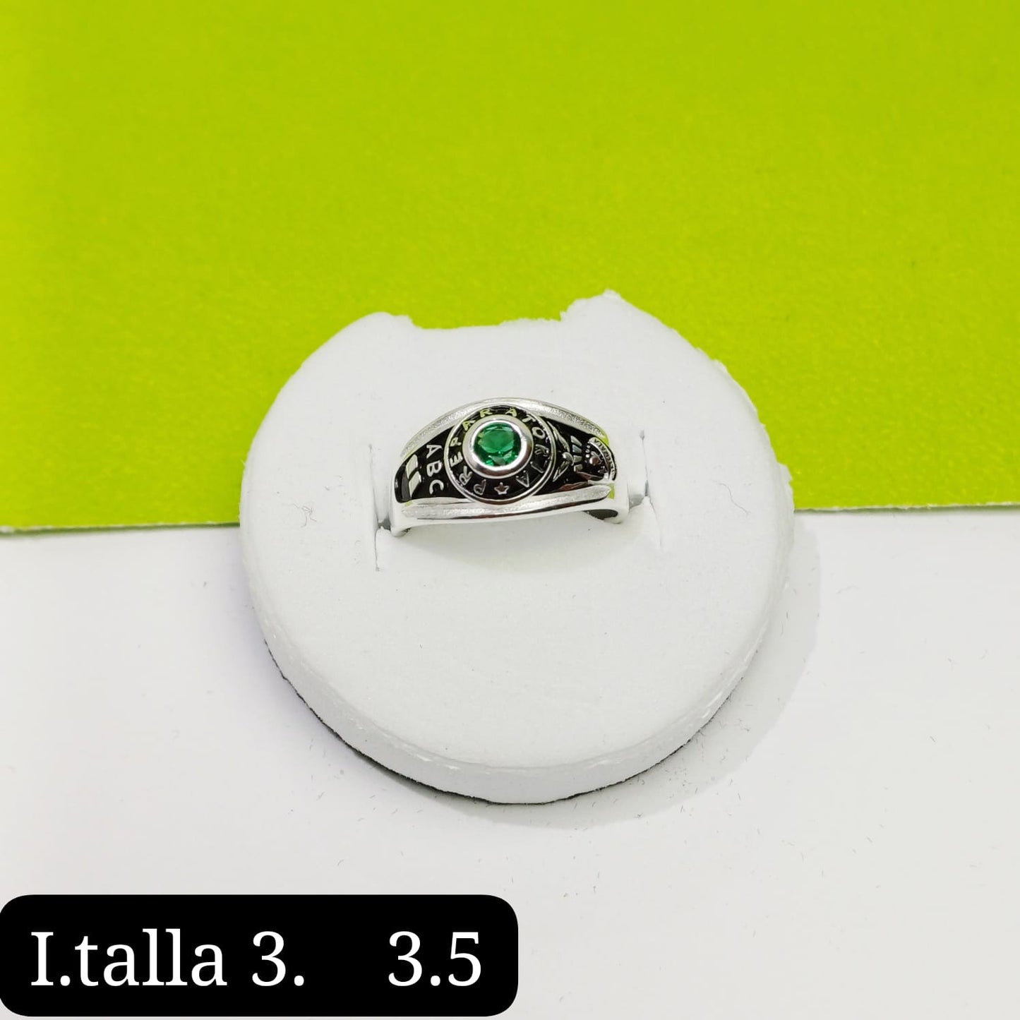 Anillo de graduación preparatoria