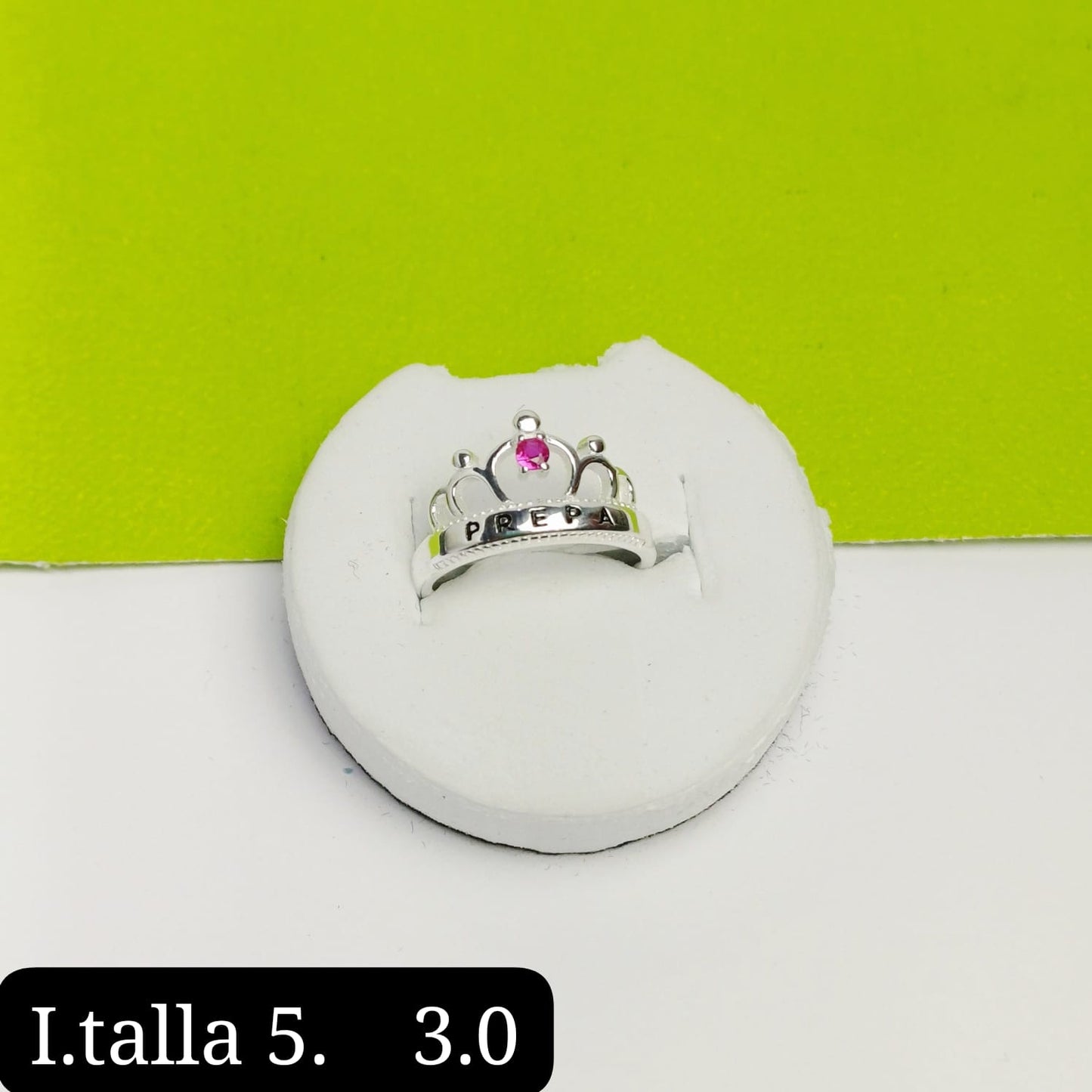 Anillo de graduación preparatoria