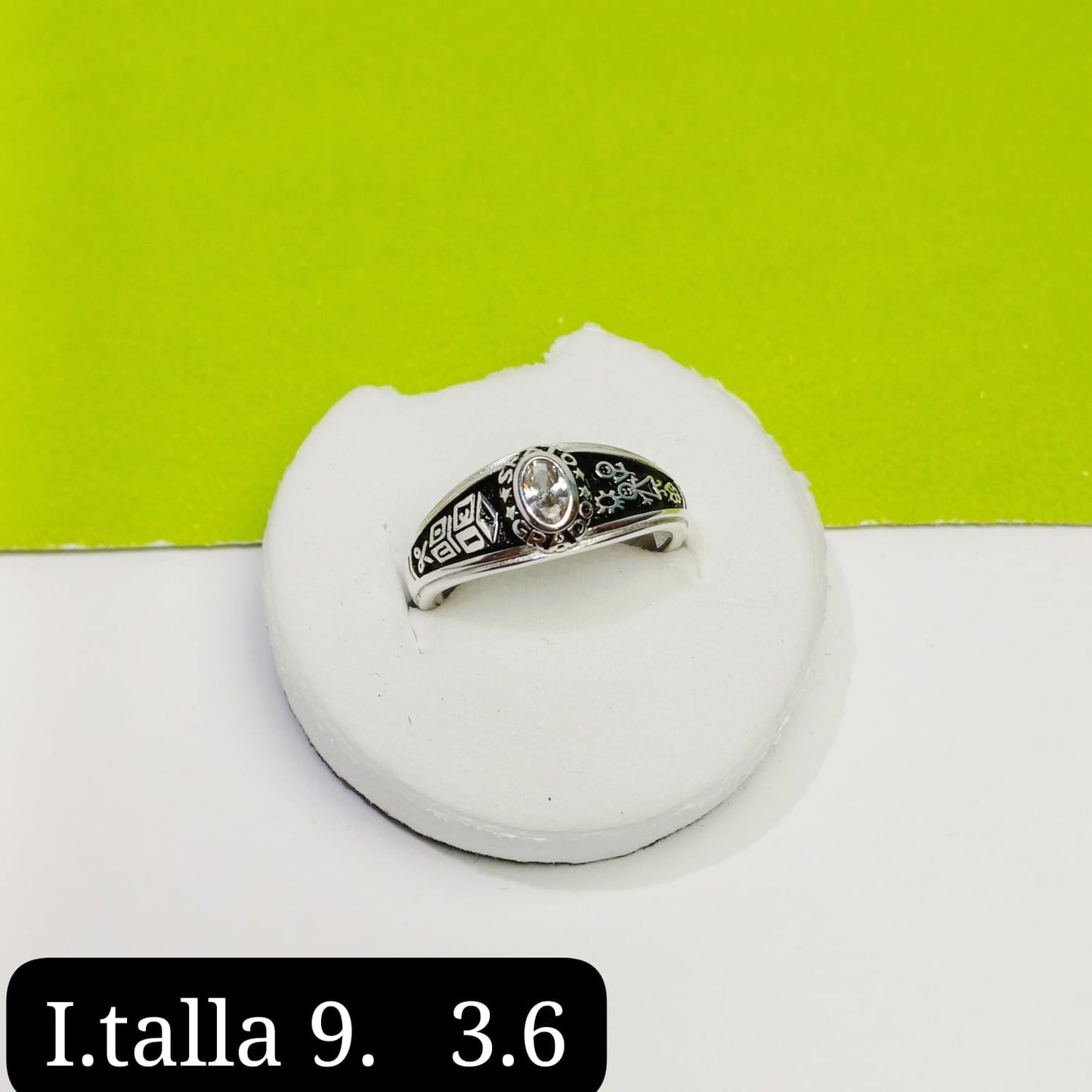 Anillo de graduación 6to grado